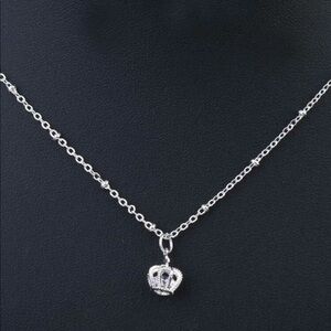 3/$30 🤍 Crown Pendant Necklace
